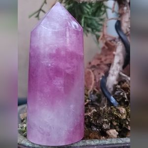 Fluorite crystal ronpoint tower